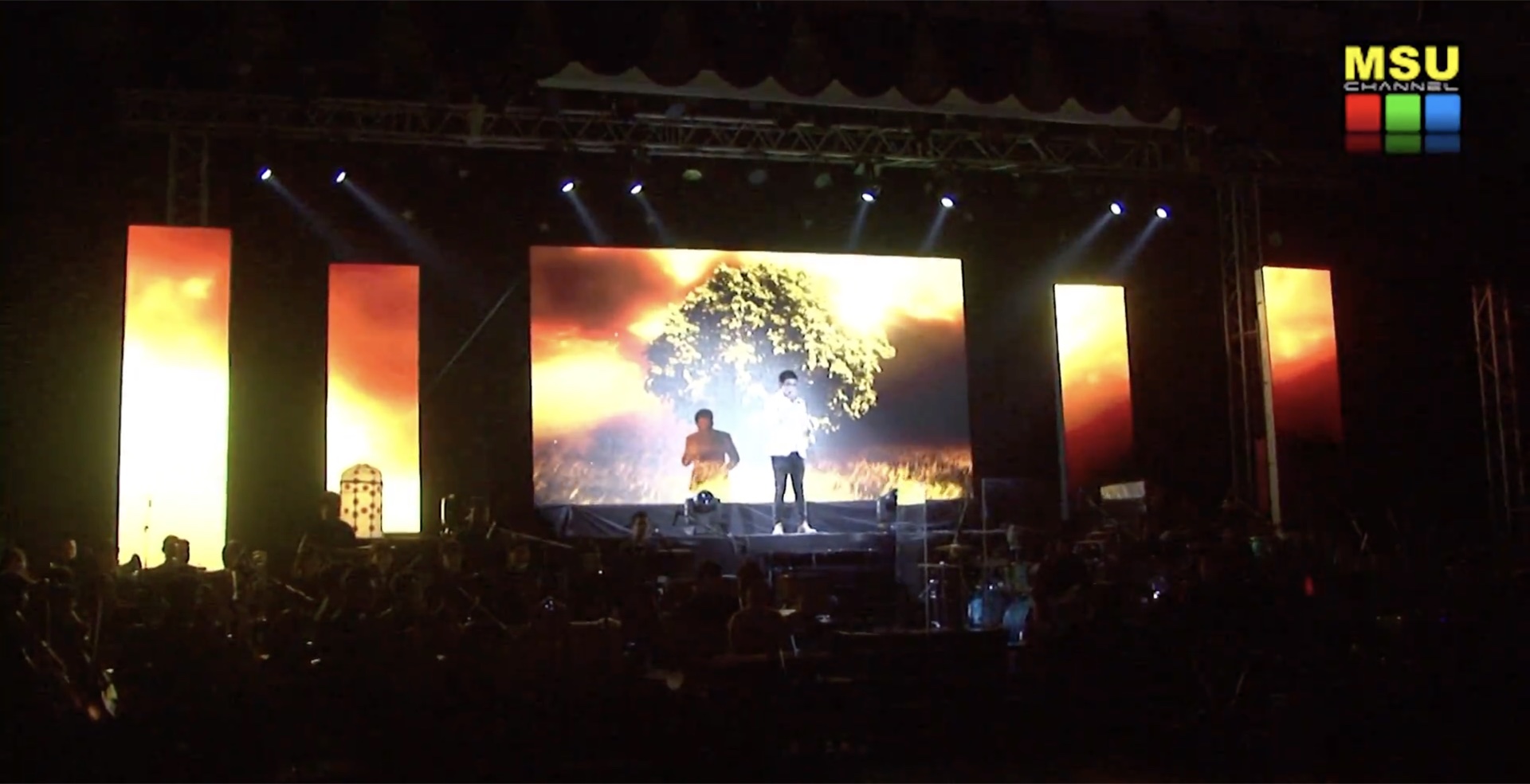 ภาพมุมกว้างของเวที OH HA OH THE CONCLUSION พร้อมระบบจอ LED